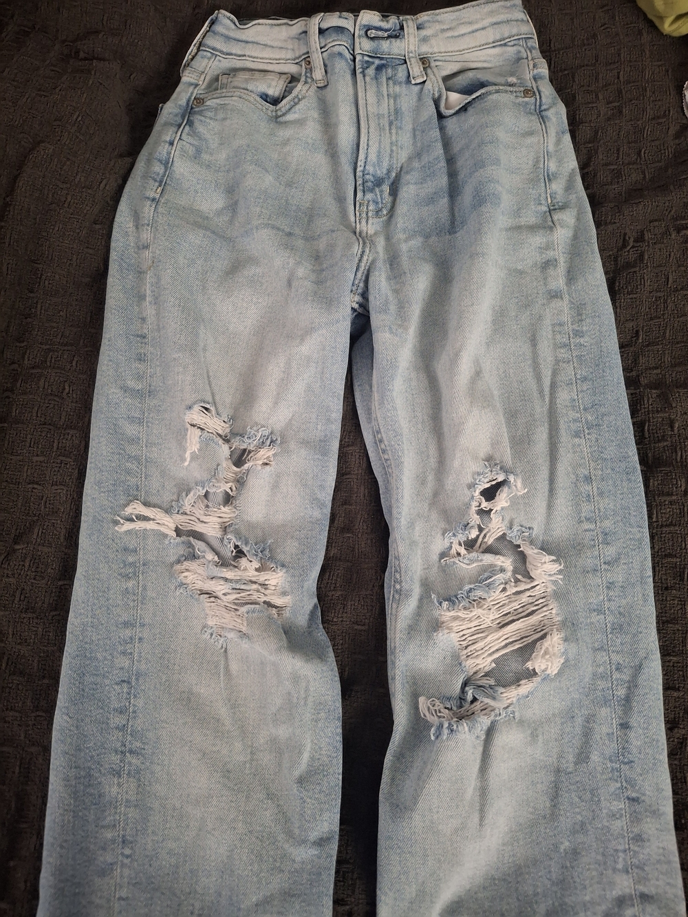 Arizona Jean Company Light Blue Distressed Boyfriend Jeans